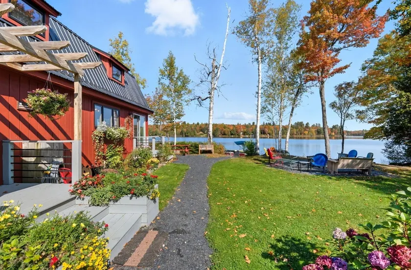 Lake Front Home on the shores of Lake Hebron - Image 1