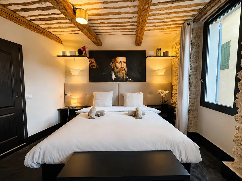 Auberge Nostradamus, Apartment 2 - Image 1