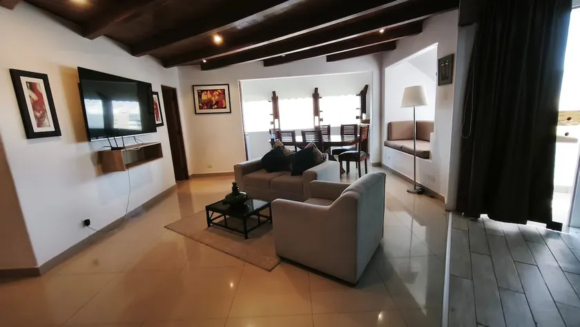 Serendipia | City Comfort Suite 901 - Image 1