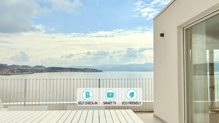 Blue Ocean Deluxe, Apartment with queen bed and sofa bed - Image 1