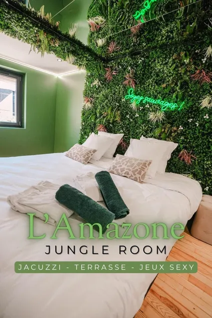 The Amazon - Romantic Experience and Jacuzzi - Image 1