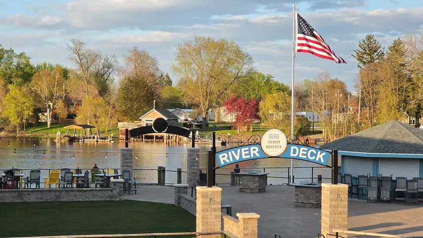 River View Apartment - Image 1