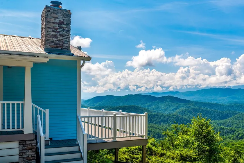 Romantic | Panoramic Views | Hot Tub & Pool Table - Image 1
