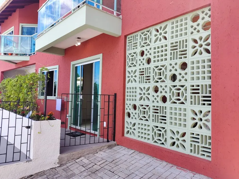 Private apartment with one bedroom, attached to the residence. - Image 1
