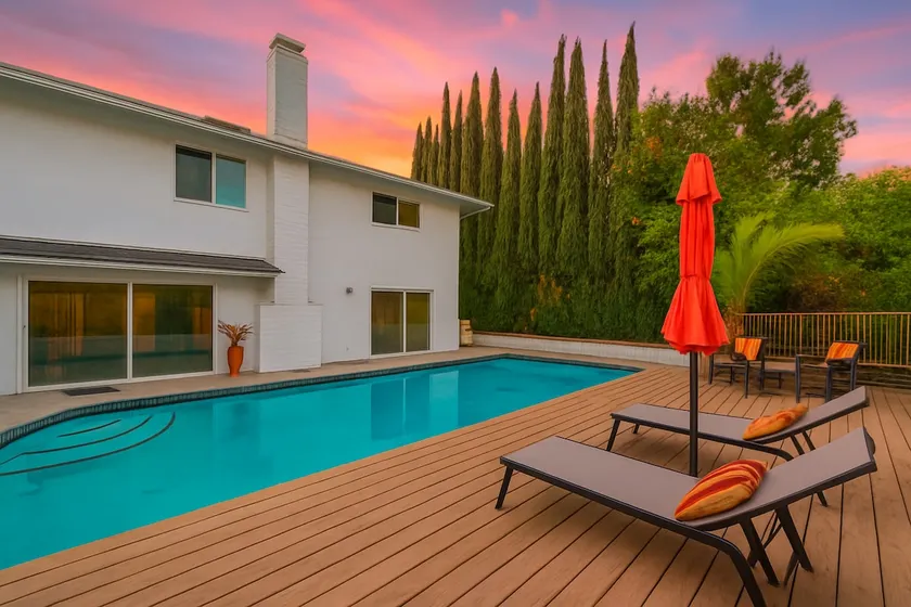 MB Sabina - Pool, Fire Pit, Fun for the Kids - Image 1