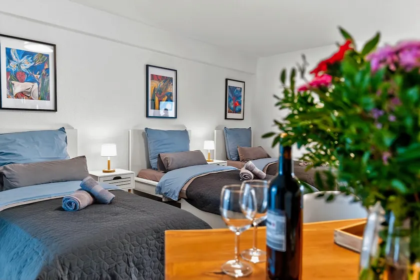 Spacious 3-room apartment in the center of Bretten - Image 1