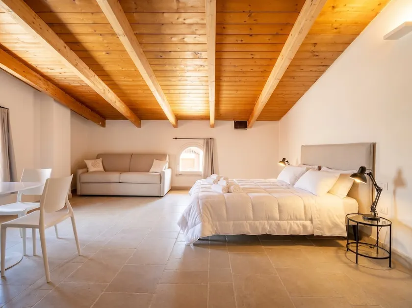 Palazzo della Torre 201 – Modern Historic Loft - Image 1