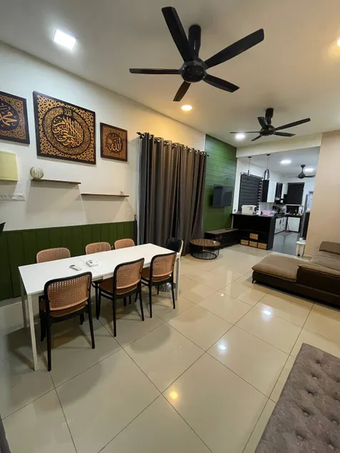 Located at Banting. Muslim-owned. 4 R, 2 BR. - Image 1