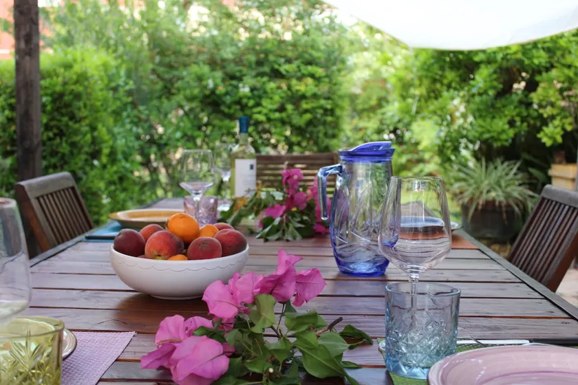 Villa 150m from the beach with private garden - Image 1