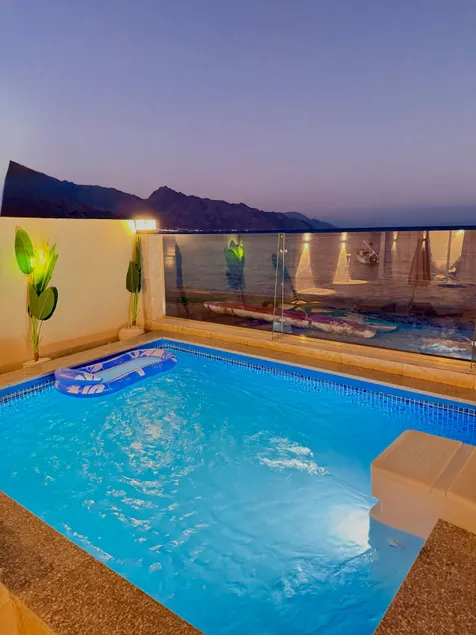 Sea view • Private pool • Relax, unwind & enjoy - Image 1