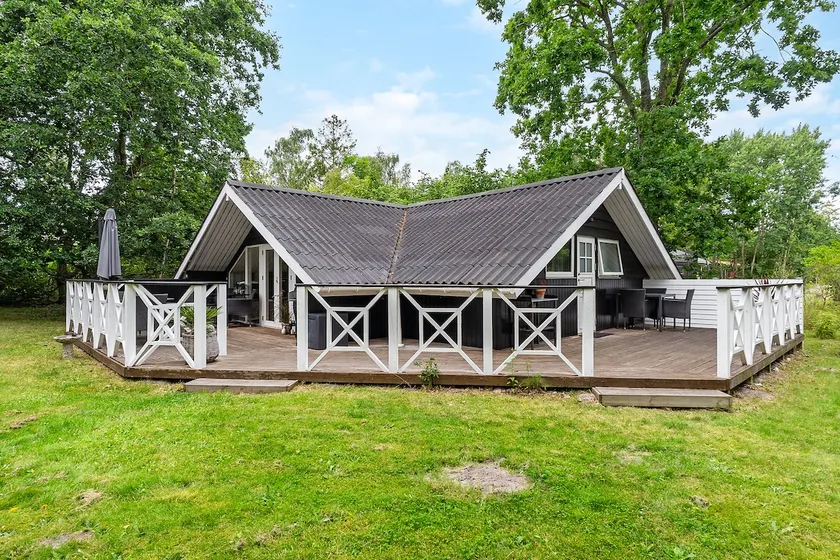 Lovely vacation home with peace, soul and charm. - Image 1
