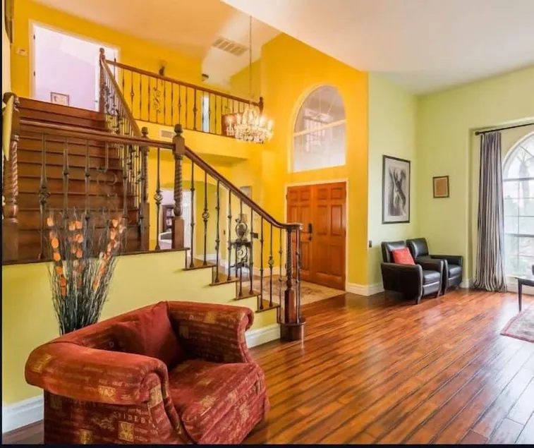 Lux 5BR home w/ private pool (renovated Aug. '25) - Image 1