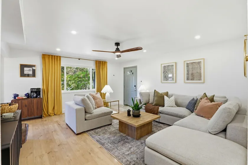 Comfy & Clean! 2 King Beds | ~1 mile to Downtown - Image 1
