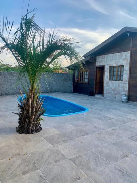 Rustic house with pool - Image 1