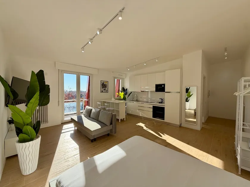 Apartment suite 3 - Bloom House 24/7 - Image 1