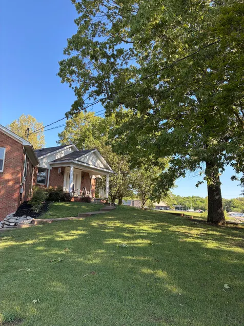 Quick, Quiet, Quaint Private Pond Property - Image 1