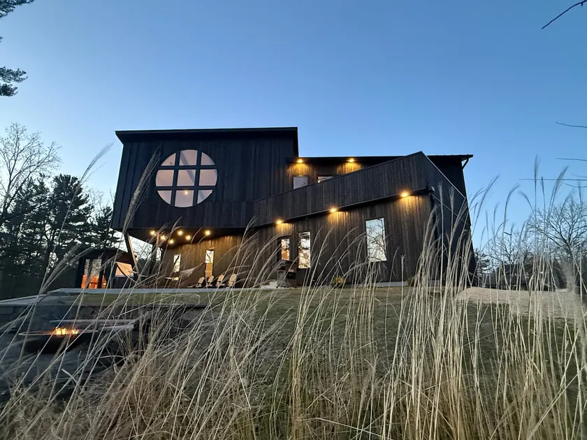 Architect's River Retreat | <2hrs from Chicago - Image 1