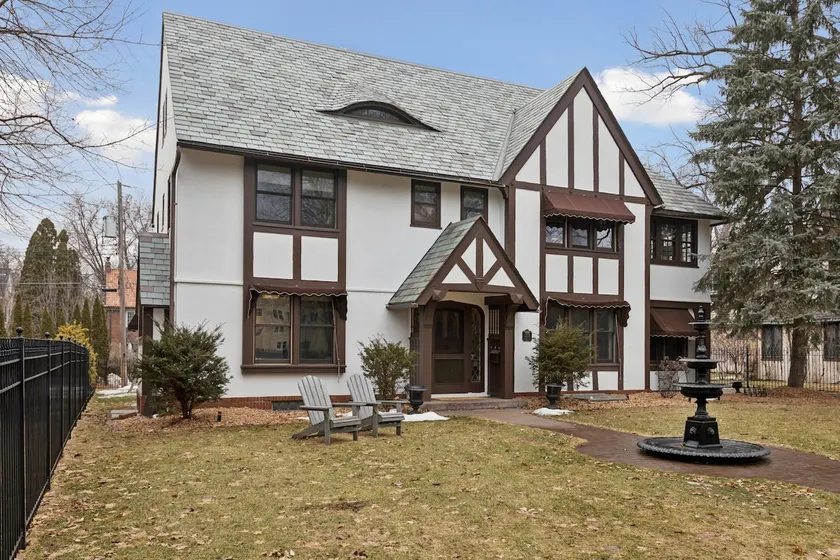 Summit Ave Home - Image 1