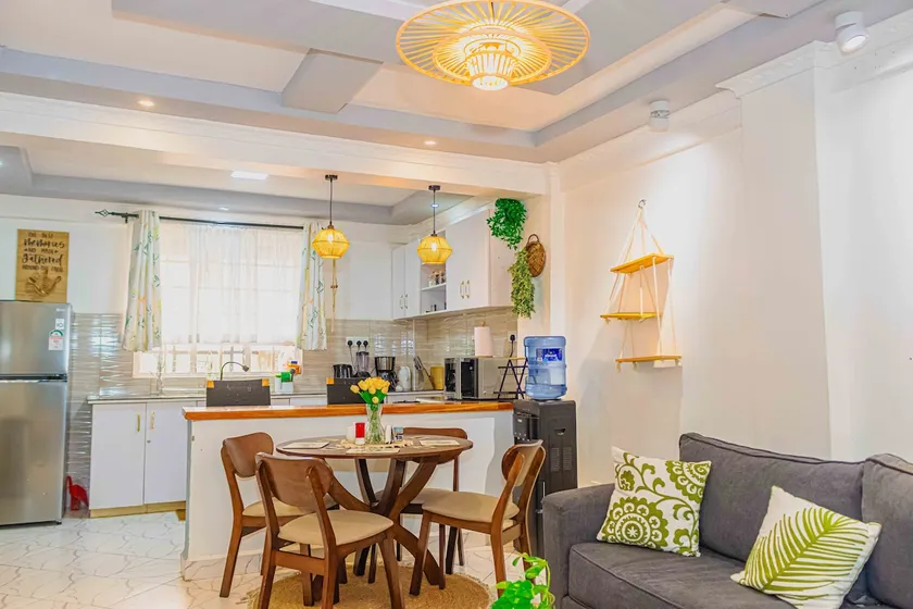 Greenwoods 1BR Short & Long-Term Stays - Image 1