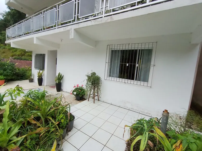 House in the Itajai Valley: close to SESI and downtown. - Image 1