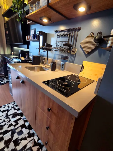 Apt 200m from subway • Balcony • A/C • Wi-Fi • Netflix - Image 1