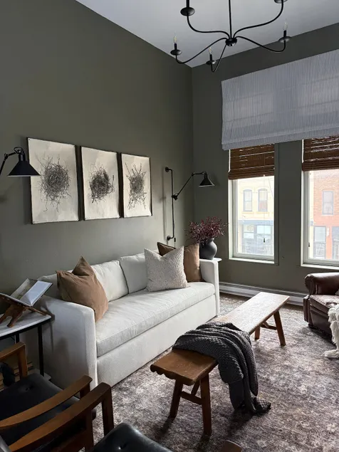 Mayday…a Vintage, modern downtown retreat - Image 1
