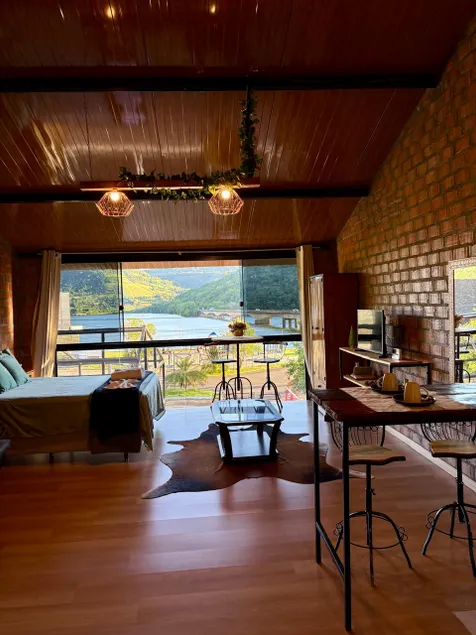 Family Room - Image 1