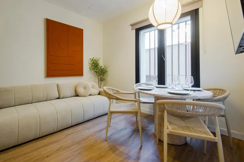 Premium Stay for 4 in Alcalá - Image 1