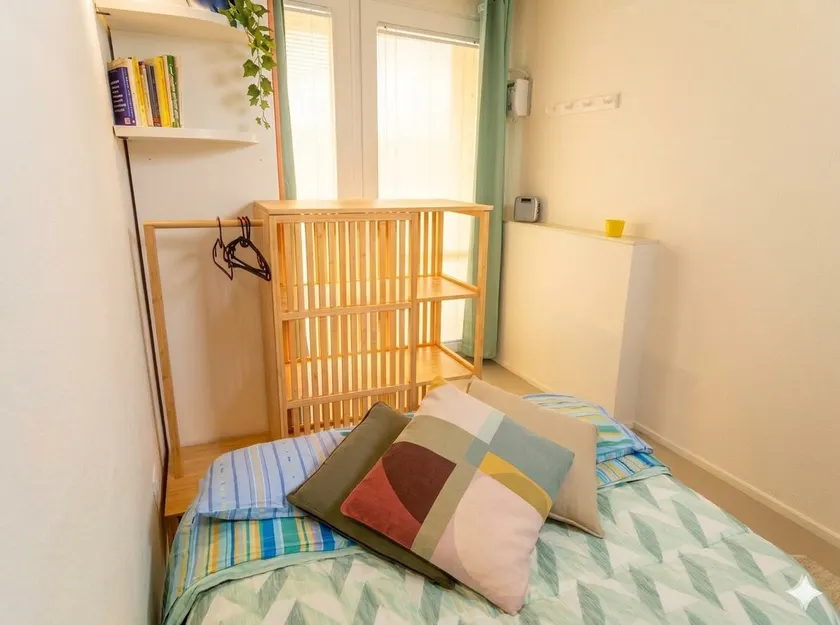Reggio Emilia Center • Quiet • Self Check-in 24/7 - Image 1
