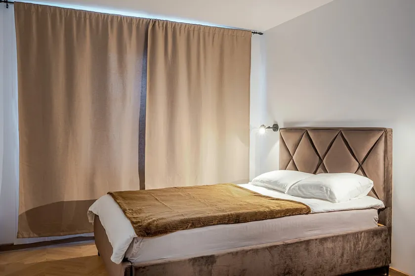 Cozy airport apartment - Image 1