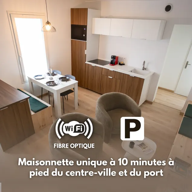La Maisonnette du Sacré Cœur • Port and center - Image 1