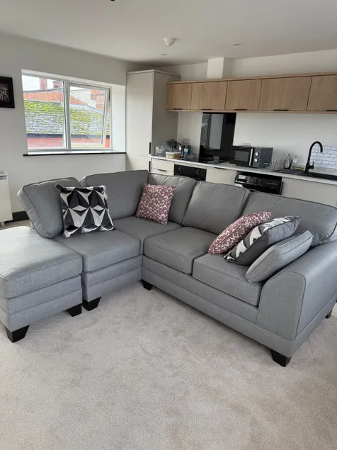Cosy Apartment in Newark- Free Parking - Image 1