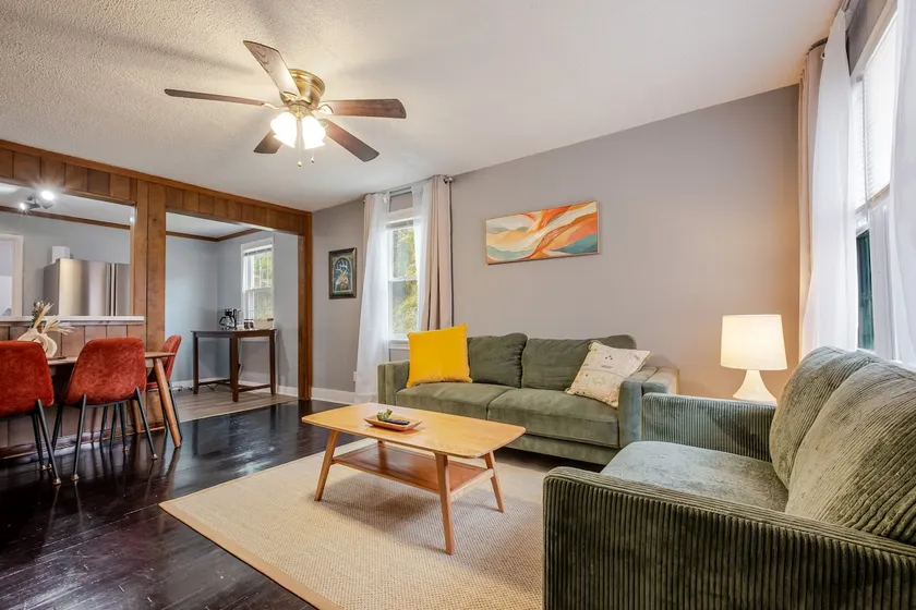 Stylish RVA Home Minutes to Airport & Downtown - Image 1
