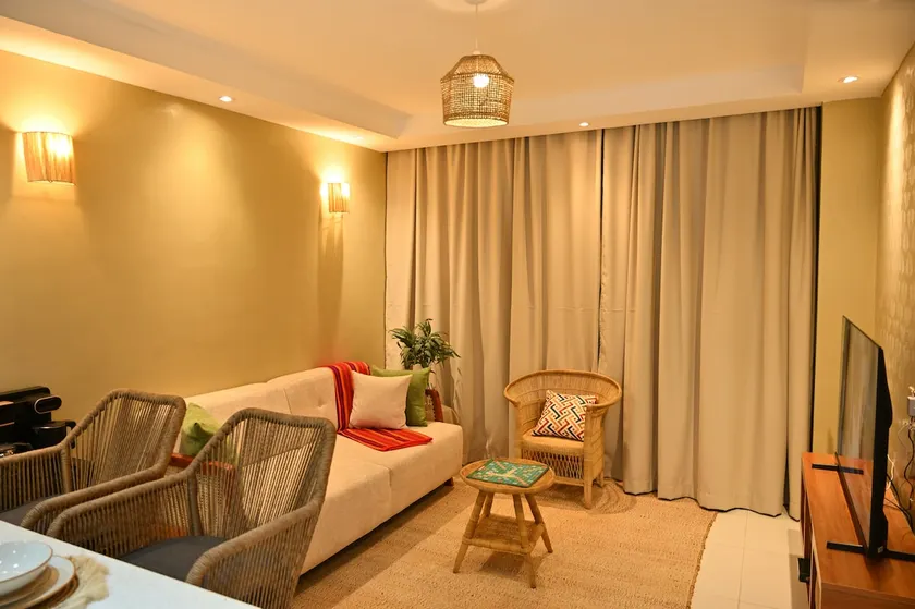 Warm & Cozy 1BR • Parklands-Skyway by Alif - Image 1
