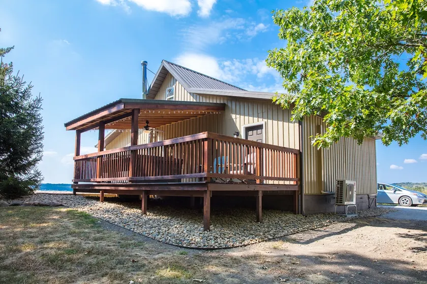 House On The Hill with Hot Tub - Image 1
