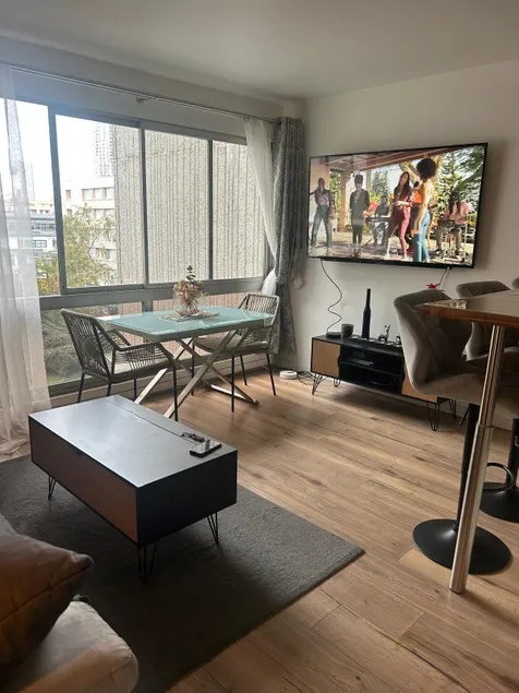 Cozy 2-room Paris Zenith Villette Montmartre - Image 1
