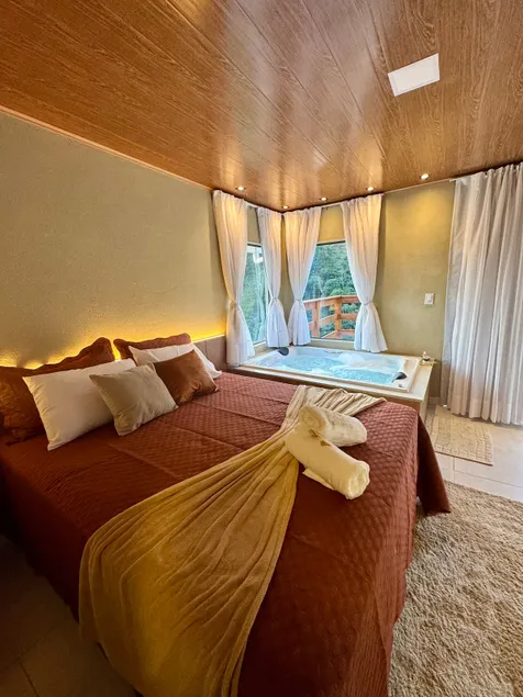 Sunset Chalet - Bermond Chalets - Image 1