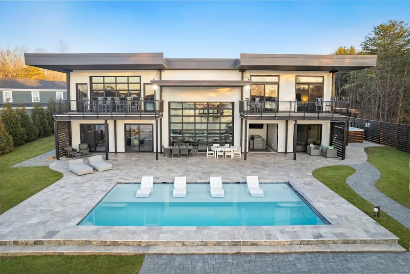 Lakefront Luxury Villa w/ Infinity Pool, Swim Spa - Image 1