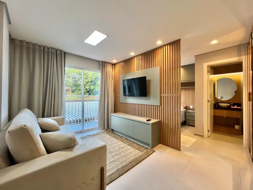 Exclusive Apartment - Image 1