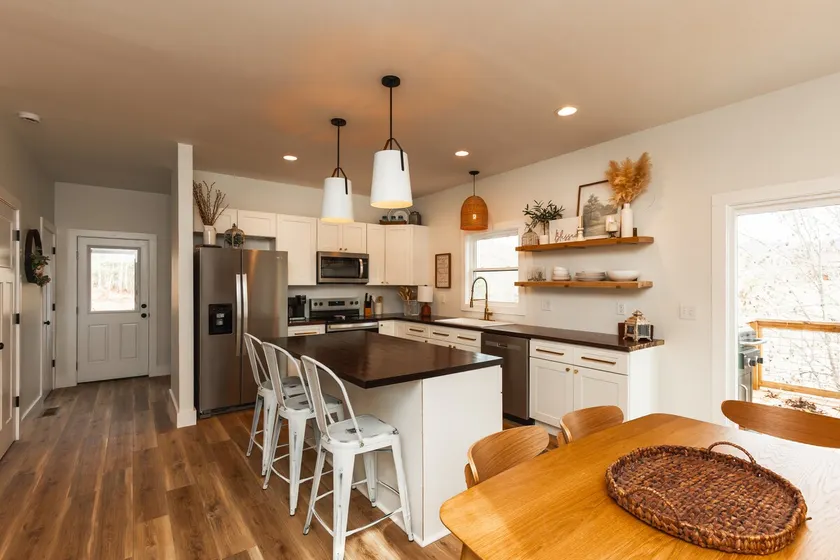 Your Asheville Home Away from Home + Pets Welcome - Image 1