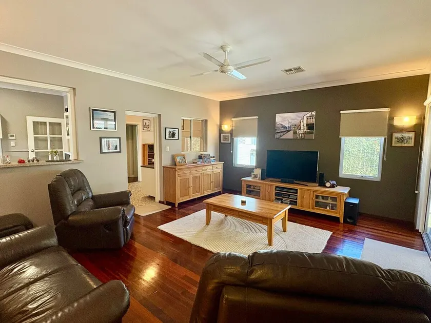 Cozy Retreat South Bunbury - Image 1