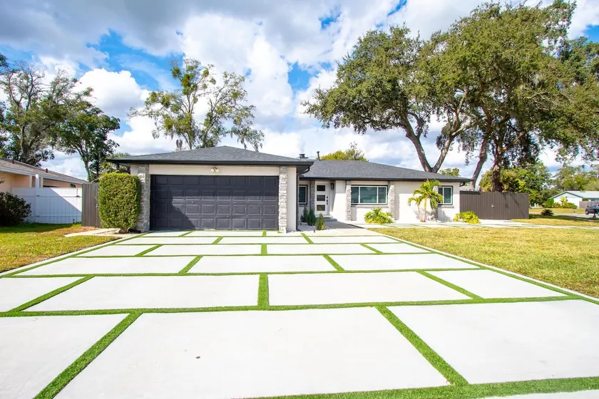 The Longwood Escape • Orlando Access - Image 1