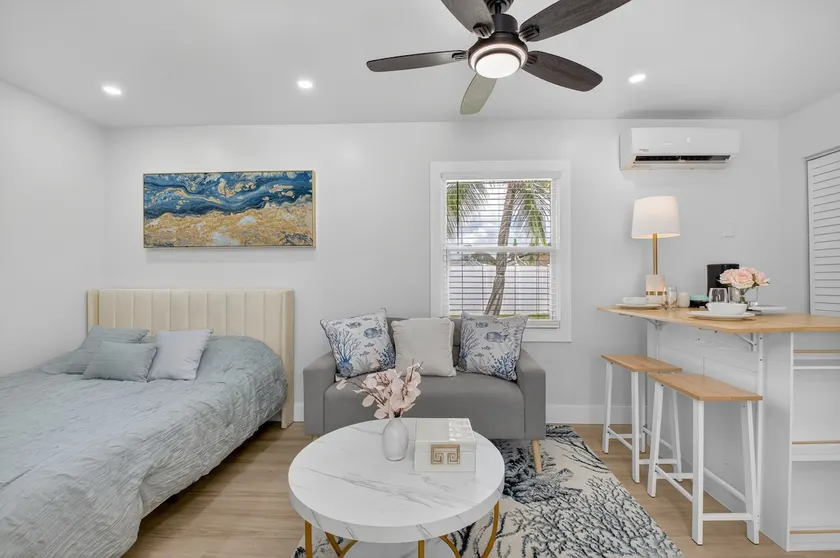 3 Miles to Atlantic Ave - The Delray Chic Cottage - Image 1