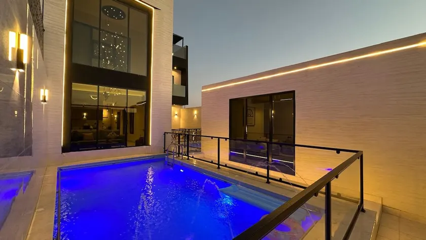 Rima Hotel Chalets Al Dar neighborhood next to Al Badrani - Image 1
