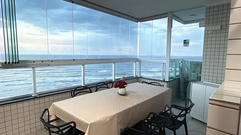 Oceanfront, 2 Queen Bedrooms + Barbecue Grill - Image 1