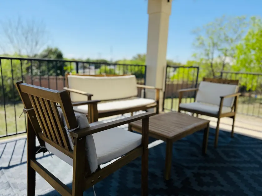 Sarah's Airbnb - Image 1