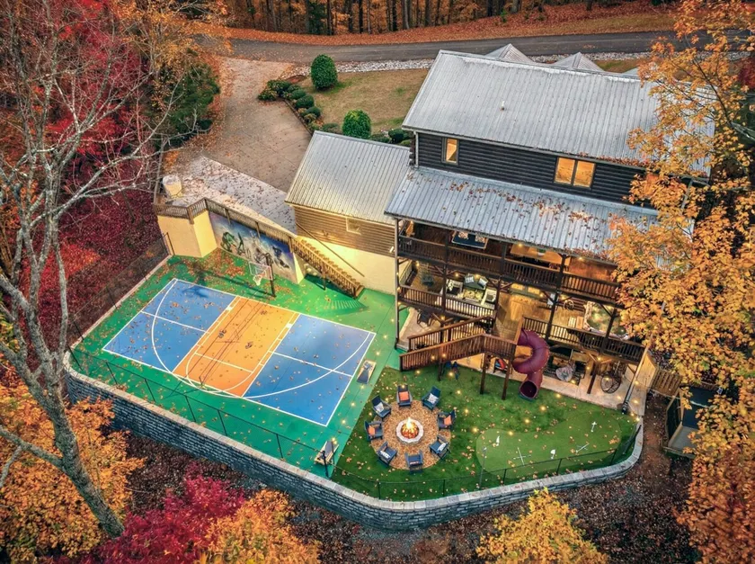 2MstrSt~Pickleball~Golf~Hottub~Firepit~GmRm~View~16 - Image 1