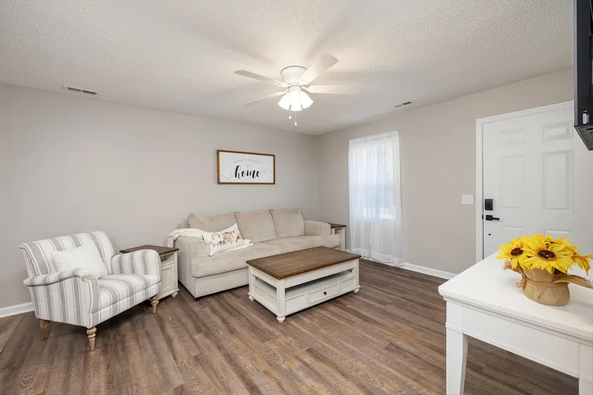 Quiet 2BR Near Shaw AFB - Image 1