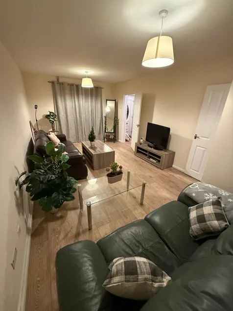 Spacious 3Bed House in Daventry Family&Contractors - Image 1
