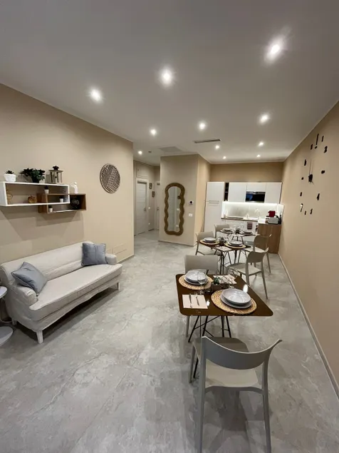 Apartment sleeps 6, 3 bathrooms, Ciampino! - Image 1